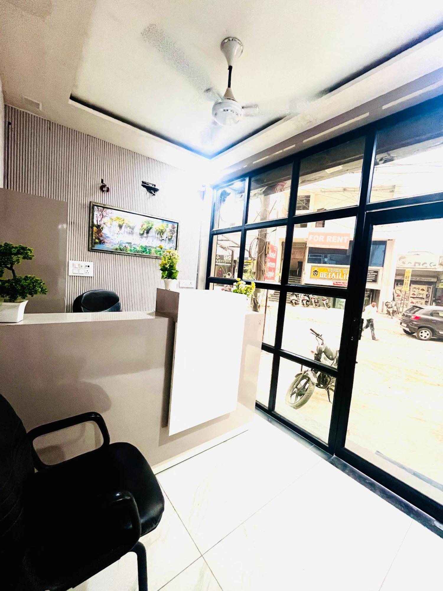 Hotel Green Apple Bareilly Exterior foto